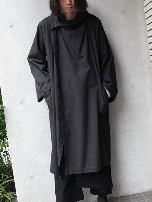 TROVE // KANGAS HOODED GOWN – SHELTER