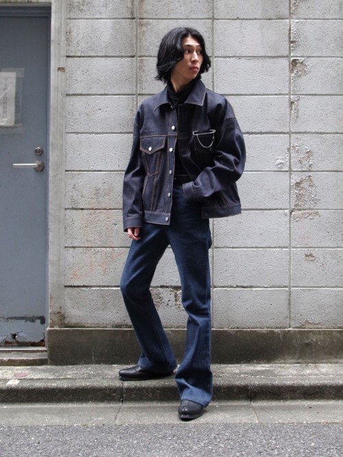 JieDa // POWER SHOULDER DENIM JACKET – SHELTER